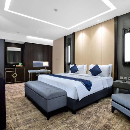 Aston Sidoarjo City Hotel & Conference Center Buitenkant foto