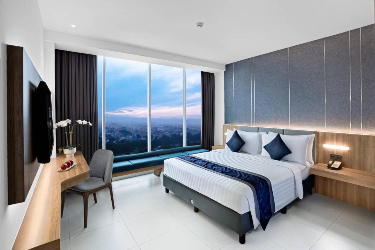 Aston Sidoarjo City Hotel & Conference Center Buitenkant foto