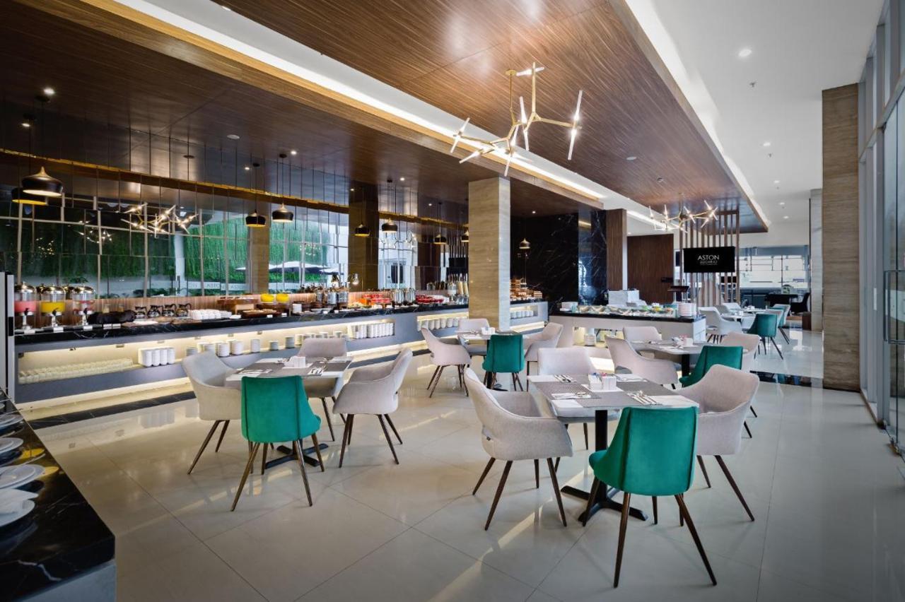 Aston Sidoarjo City Hotel & Conference Center Buitenkant foto