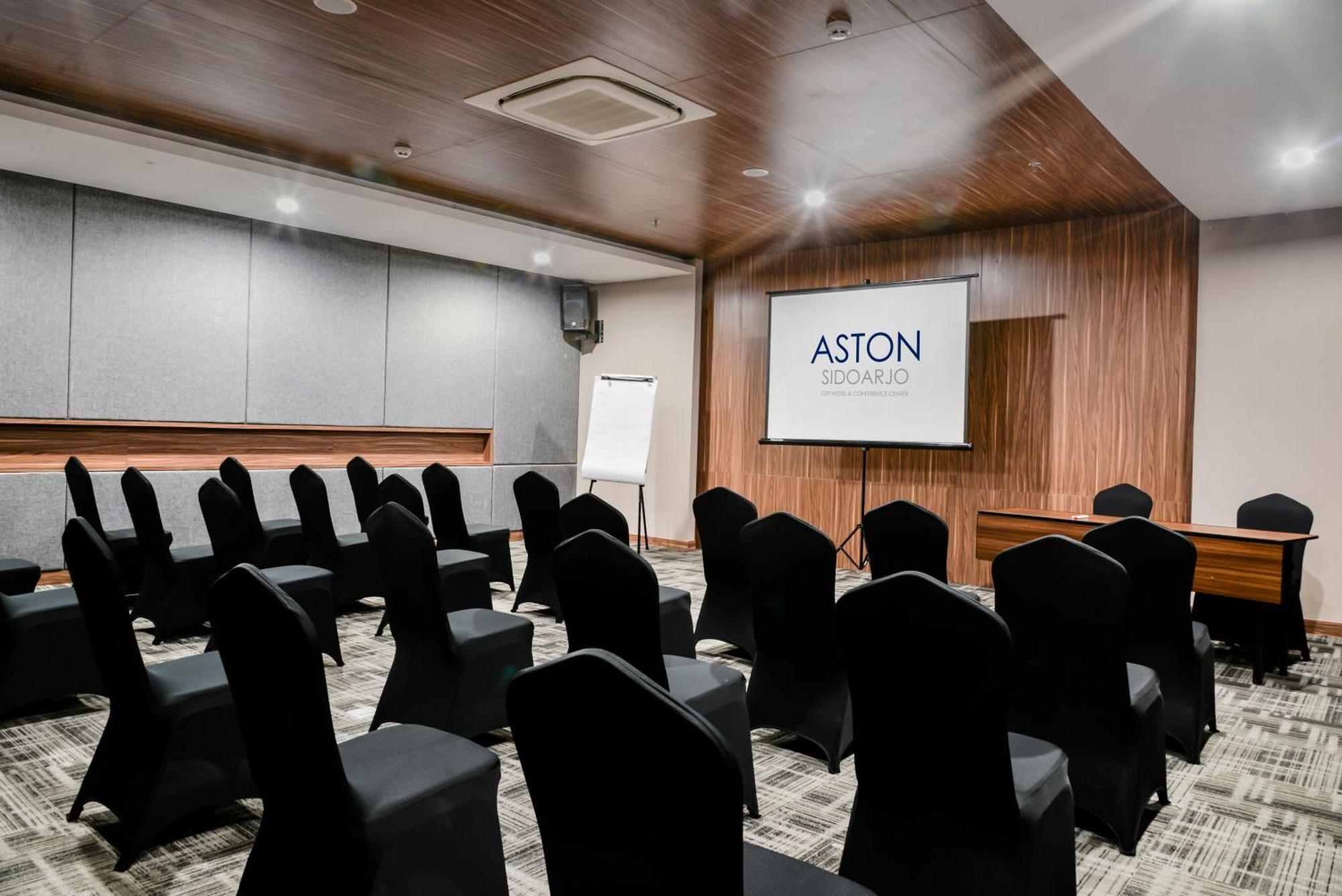 Aston Sidoarjo City Hotel & Conference Center Buitenkant foto