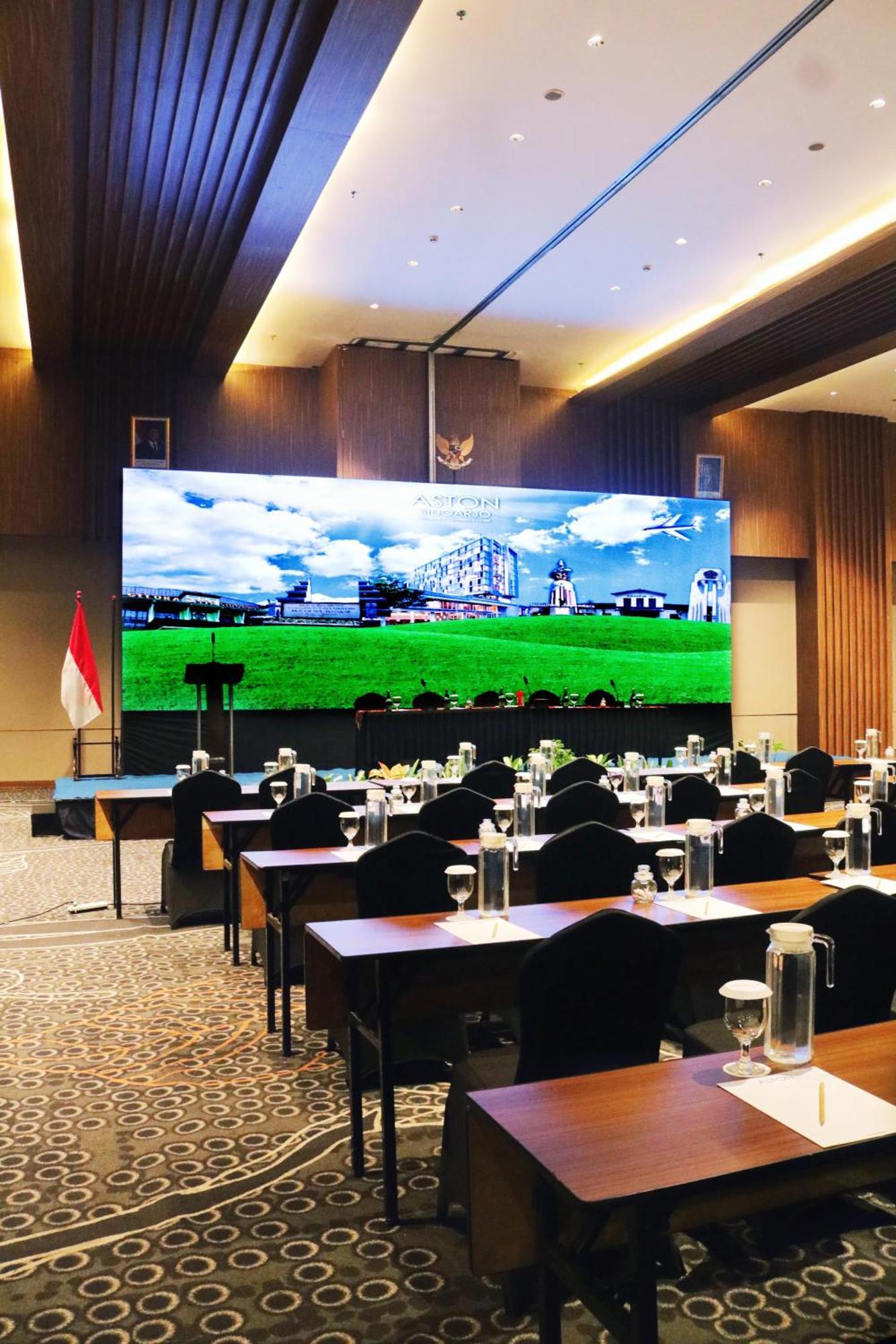 Aston Sidoarjo City Hotel & Conference Center Buitenkant foto