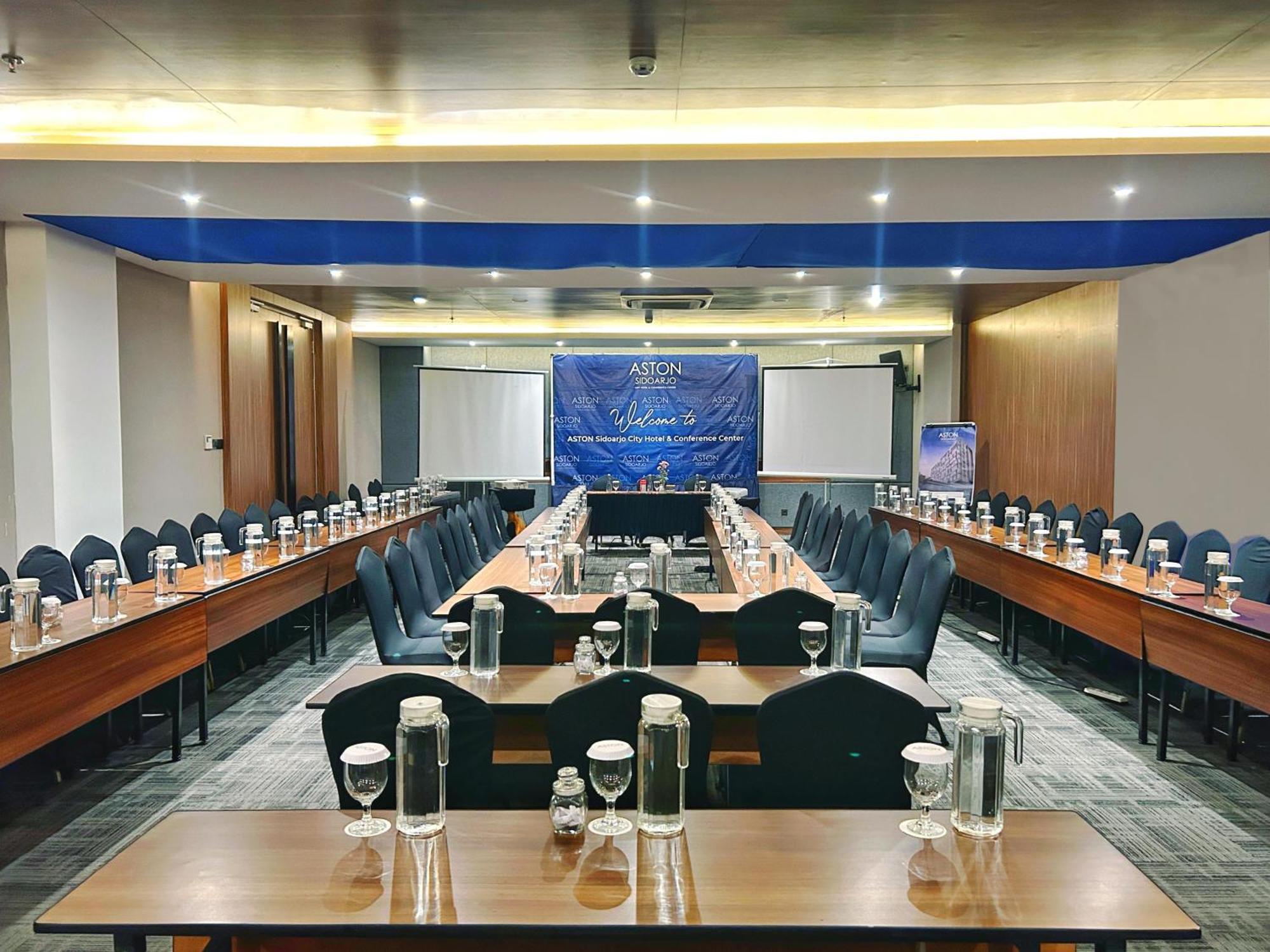 Aston Sidoarjo City Hotel & Conference Center Buitenkant foto